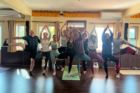 Kathmandu: 4-Day Nagarkot Yoga Retreat with Sunrise Hike