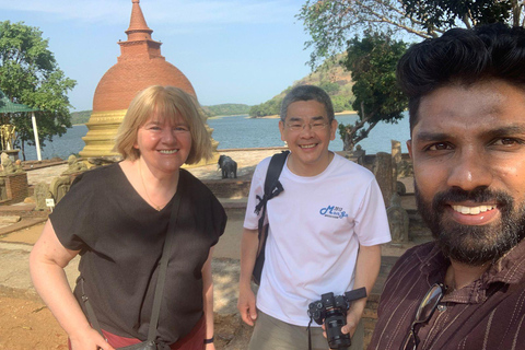 Sigiriya to Pasikudah 2-Day Beach Escape | Kandy/Ella Drop