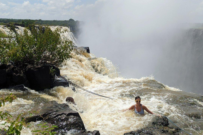 Livingstone, Zambia: Victoria Falls Guided Tour Experience