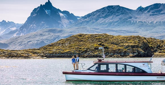 Les Eclaireurs Lighthouse Gourmet Sailing Tour with Mini Hike