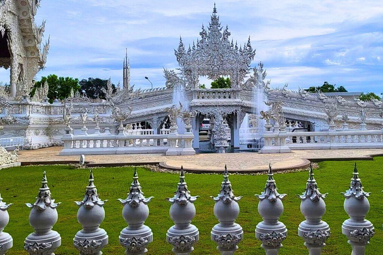 Chiang Mai : Temples du Bouddha blanc, du Bouddha bleu et du Grand Bouddha à Chiang Rai