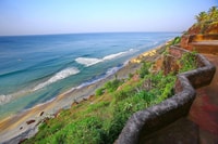 Private Day Tour to Jatayu Nature Park and Varkala Beach - Housity