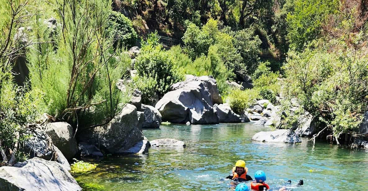 Afbeelding 11 van Gole Alcantara: Body Rafting, Scivoli e Tuffi nel Fiume