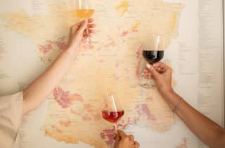 Unsere Weinprobe mit 8 französischen Weinen im Stadtzentrum von Nizza