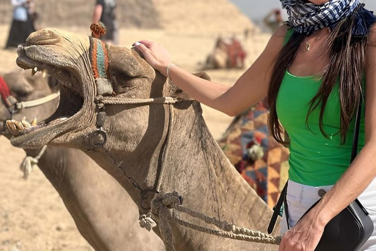 Giza: Private Half-Day Pyramids with Lunch at Villa Khufu