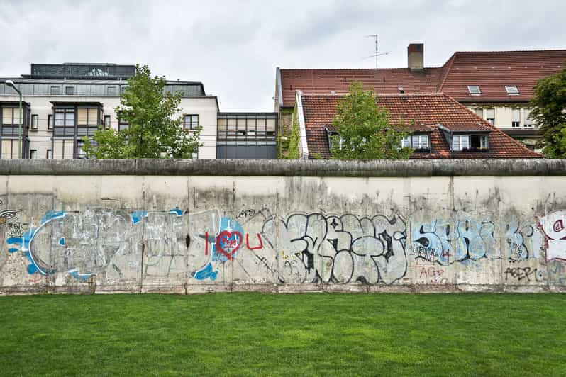 Divided Berlin & Cold War: Berlin Wall 2-Hour Tour | GetYourGuide