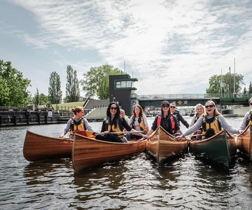 Passeio de canoa artesanal em Klaipeda