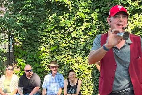 Philadelphia: Comedy Magic Walking Tour with a Guide