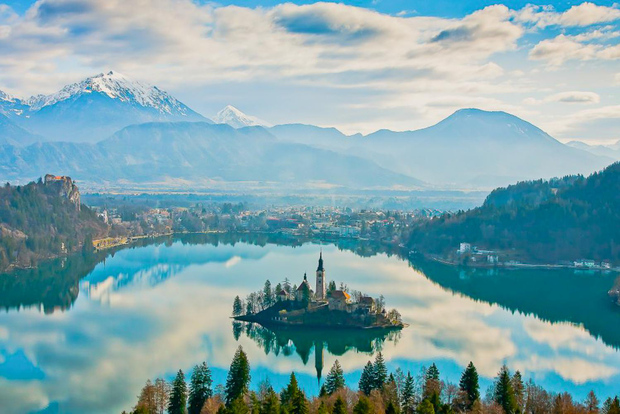 Desde Zagreb: tour guiado de 1 día a Liubliana y lago de Bled