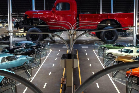 Abu Dhabi: Off-Road Historical & Classic Cars museum Tour Dubai:private Transfer To Dubai Classic Cars Museum