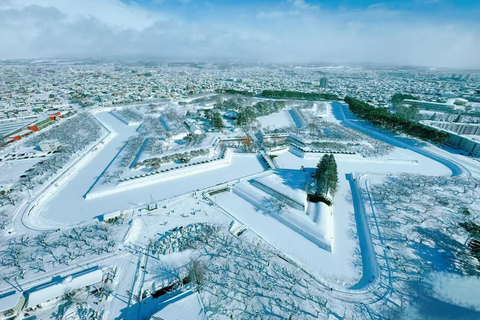 Sapporo: 4-Day Hakodate, Lake Toya, & Noboribetsu Tour