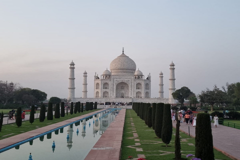 From Agra: Visit Taj Mahal in less time by gatiman train Tour with knowledgeable local tourist guide only.