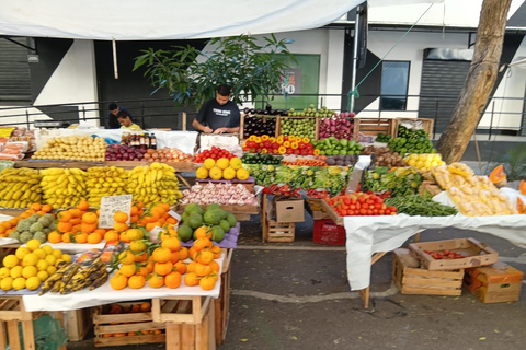 Rio de Janeiro: Copacabana Market Tour with Tastings