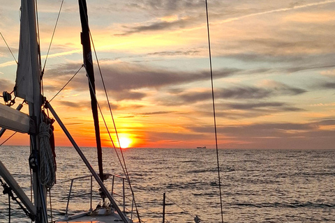 Porto,cruise with magical sunset ocean,open sail drink&snack Shared Magical Sunset Ocean
