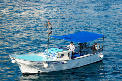 From Amalfi: Amalfi - Positano - Coast boat tour Da Amalfi: tour in barca Amalfi - Positano - Coast