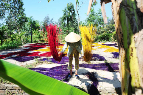 Zachód słońca w Da Nang: wioska Mat, pagoda Nam Sơn i Charming ShowZachód słońca w Da Nang: wioska Mat, pagoda Nam Sơn i uroczy show