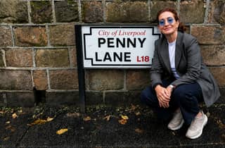 Liverpool: Private Beatles-Taxitour mit geführtem Rundgang zum Abschluss
