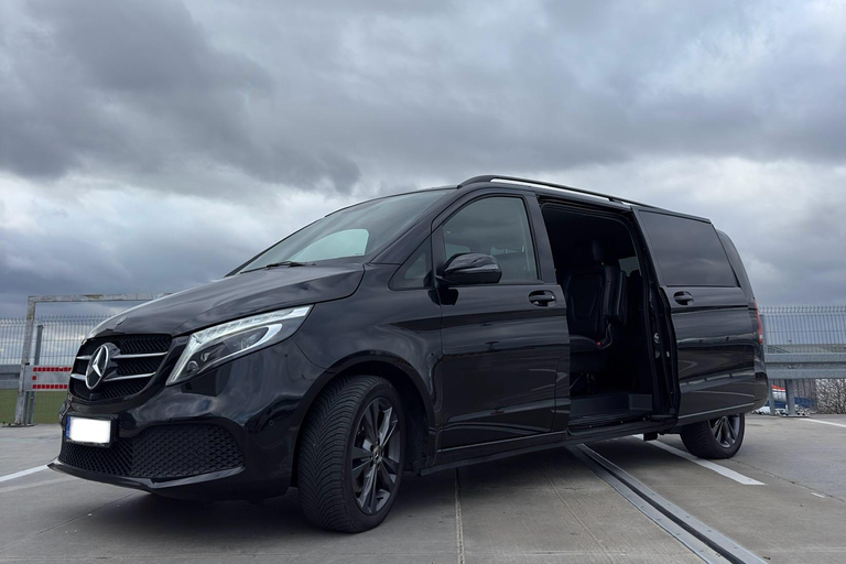 Prag: Flughafentransfer ins Stadtzentrum oder andersherum