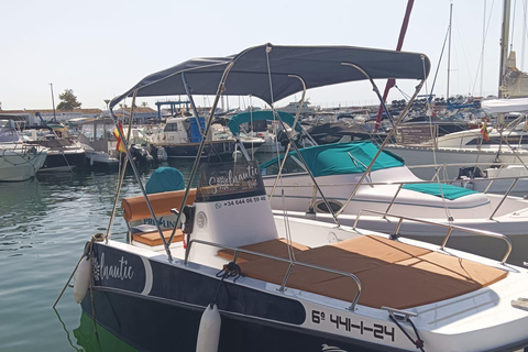 ماربيا: تأجير قوارب بدون ترخيص لمشاهدة الدلافينإيجار لمدة 30 دقيقة