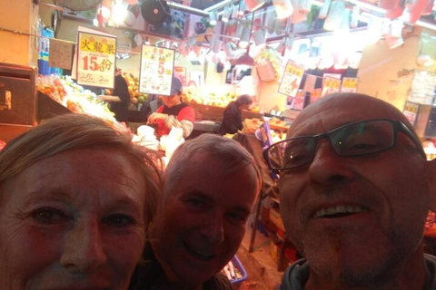 Hong Kong : Best Street Food Tour With A Local Guide Hong Kong : 3 Hours Small Group Food Tasting Walking Tour