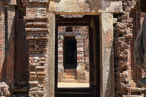 Hoi An: My Son Sanctuary Guided Tour with Lunch & Boat Trip Hoi an : My Son Sanctuary Guided tour. Lunch. boat trip