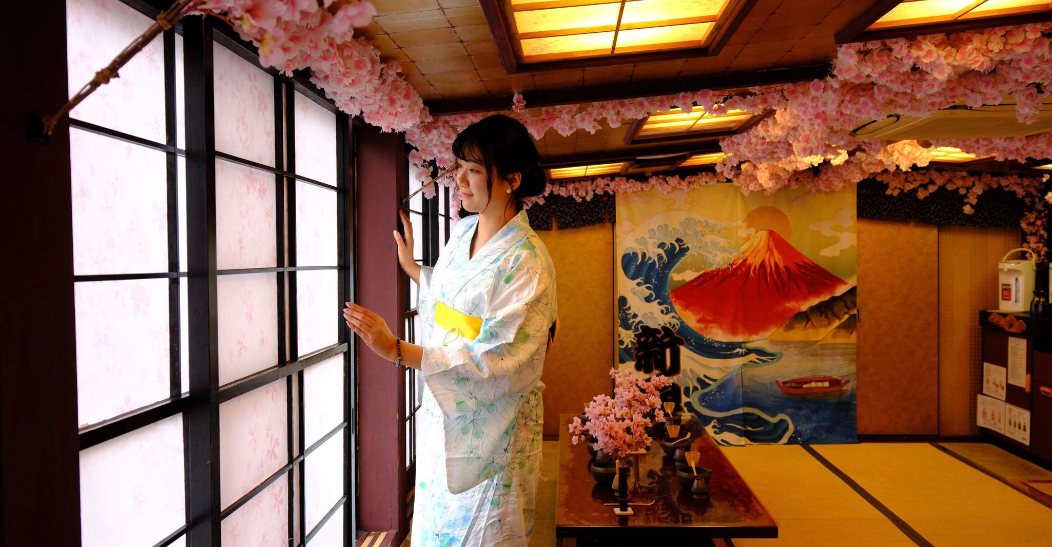 Tokyo Bay: Cruise with Japan Show & Sukiyaki/Tokyo Tower photo 5