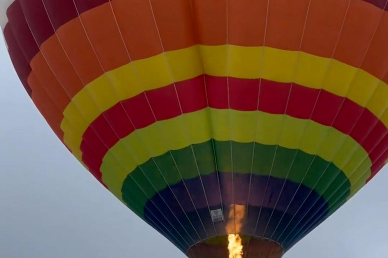 Vangrong Kayaking + Hot Air Balloon Experience