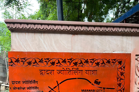 Varanasi: 12 Jyotirlinga Yatra – Guided Journey by Omvity