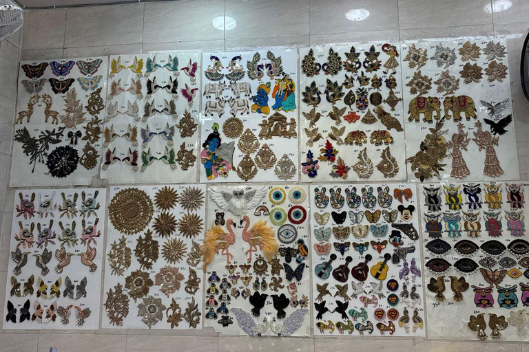 Curated Home Décor & Souvenir Shopping Tour (Women-Led) Home Décor & Souvenir Shopping Tour (Women-Led) - Half-Day