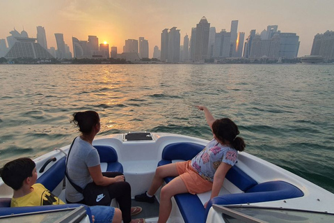 Doha : Croisière au coucher du soleil avec boissons