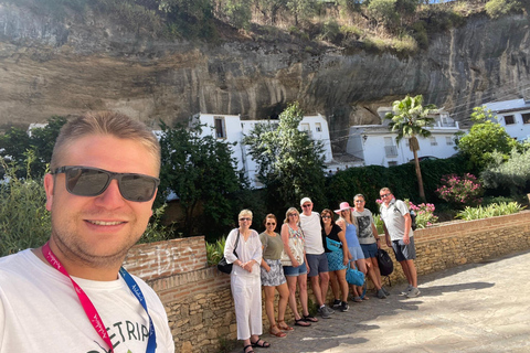 Nerja: Sightseeing Tour to Ronda and Setenil de las Bodegas