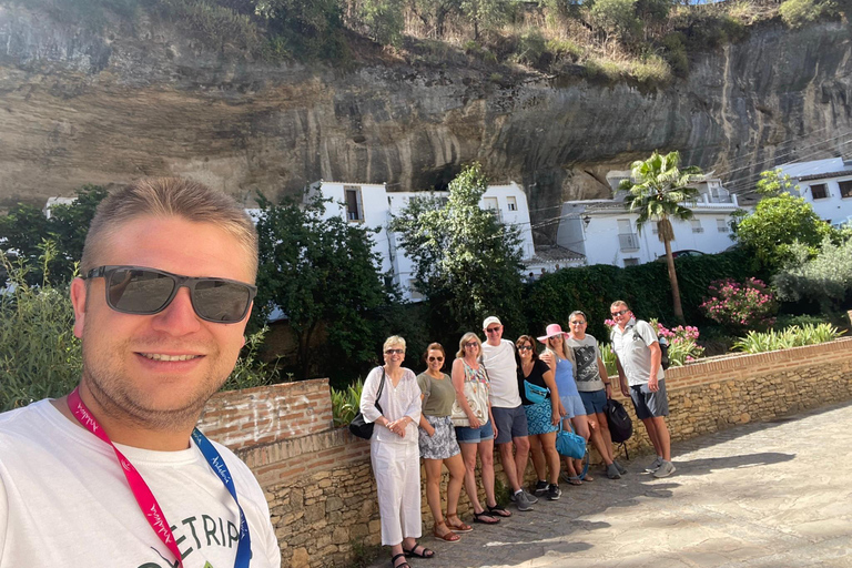Nerja: Sightseeing Tour to Ronda and Setenil de las Bodegas