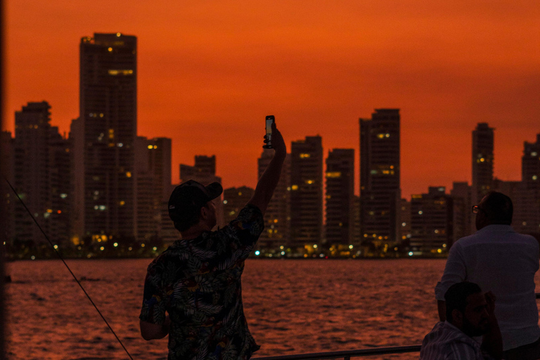 Cartagena: Sunset on Cartagena Bay aboard the Flamante Catamaran Cartagena: Sunset over Cartagena Bay aboard the Flamante Catamaran