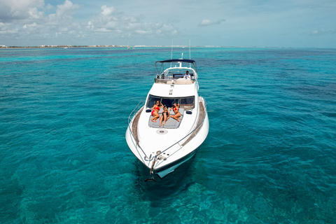 Jantar romântico com tudo incluído a bordo de um iate de luxoJantar Romântico Catamarã 42´ Lagoa