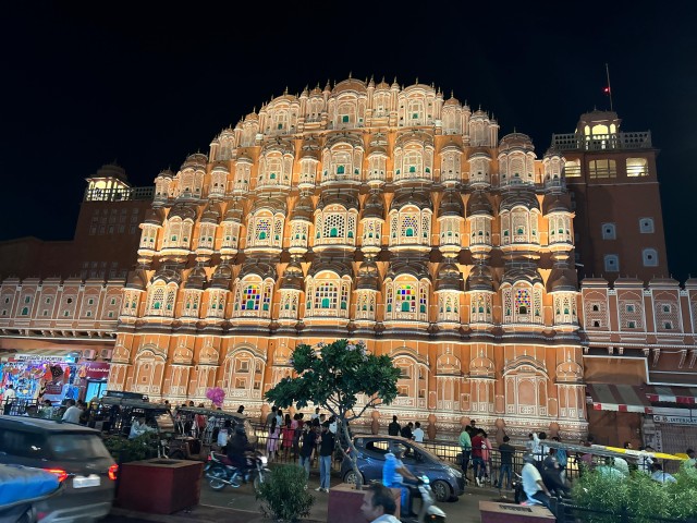 Visit Jaipur Guided Night Tour With Optional Food Tasting in Jaipur, Rajasthan