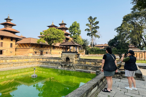 Katmandu: Buddhistisk rundtur i Patan med upphämtning