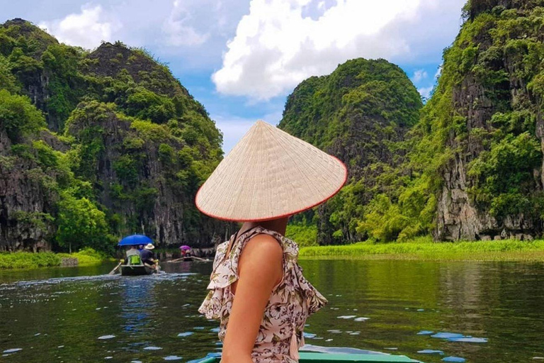 Desde Hanoi: crucero de 3 días por Ninh Binh y Ha Long Bay