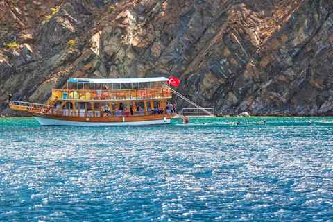 Alanya: Relaxing Boat Tour with Lunch and Soft Drinks