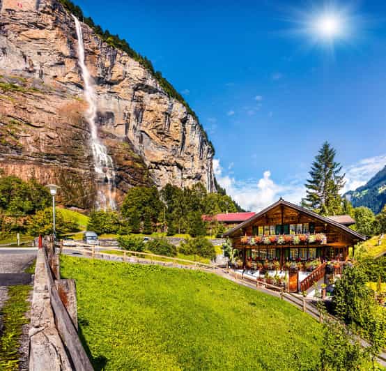 Zürich: Private Tagestour zum Wasserfalltal und nach Interlaken.