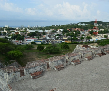 Cartagena: ENTRANCE TO SAN FELIPE CASTLE Optional transfer