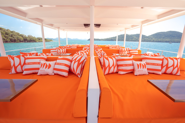 Pattaya : circuit d&#039;une journée dans les 3 îles en catamaran avec fêtePattaya : excursion d&#039;une journée sur le bateau pirate Black Pearl avec soirée DJ