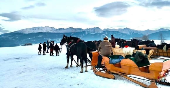 Zakopane – Torchlit ride on horse-drawn sleighs, specialties