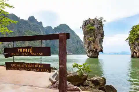 Phuket: James Bond Island, Floating Village Speedboat Tour