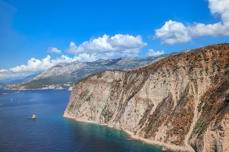 Nikšić: Private Panoramic Flight Nikšić: Private 15-minute panoramic flight