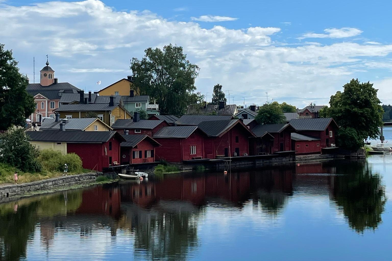 Porvoo médiéval privé en voiture depuis HelsinkiPrivé de Helsinki à Porvoo médiéval en voiture