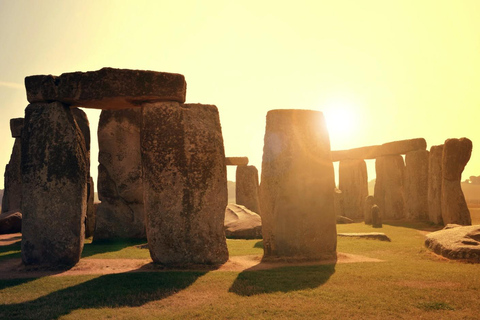 From Bath: Stonehenge, Avebury, Lacock, & Castle Combe Tour