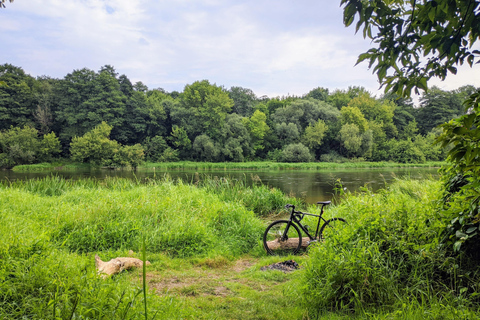 Vilnius: Customizable Bicycle or Walking Tour