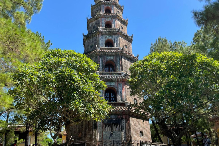 Playa de Da Nang y patrimonio de Hue: tour de 3 días con todo incluido
