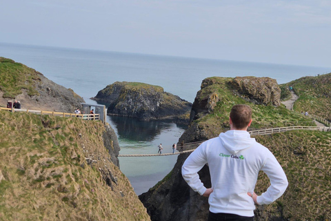 Giants Causeway: Private Causeway Coast Tour with Guide