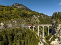Billets de train Milan, Bernina et Glacier et Sankt Moritz Tour - Housity